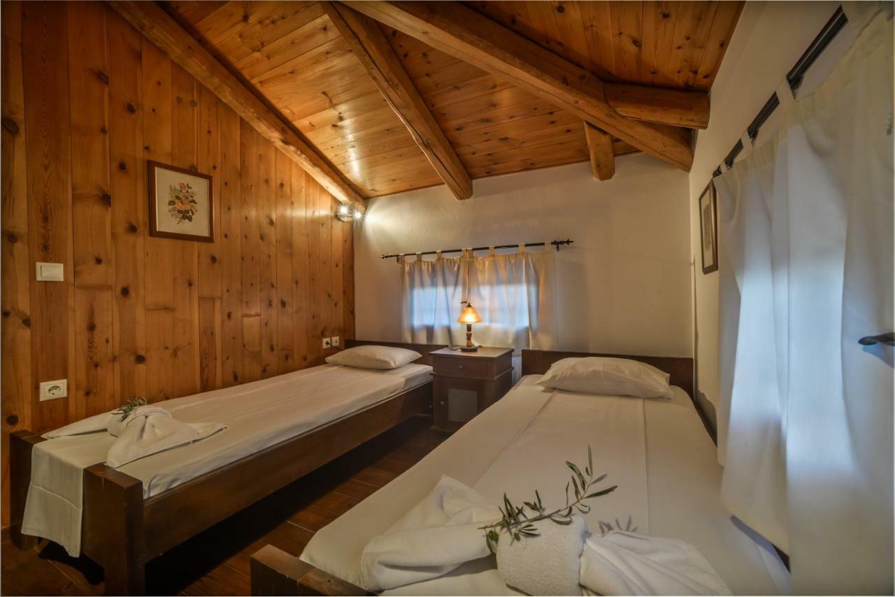 Anna Apartments Lithakia  エクステリア 写真